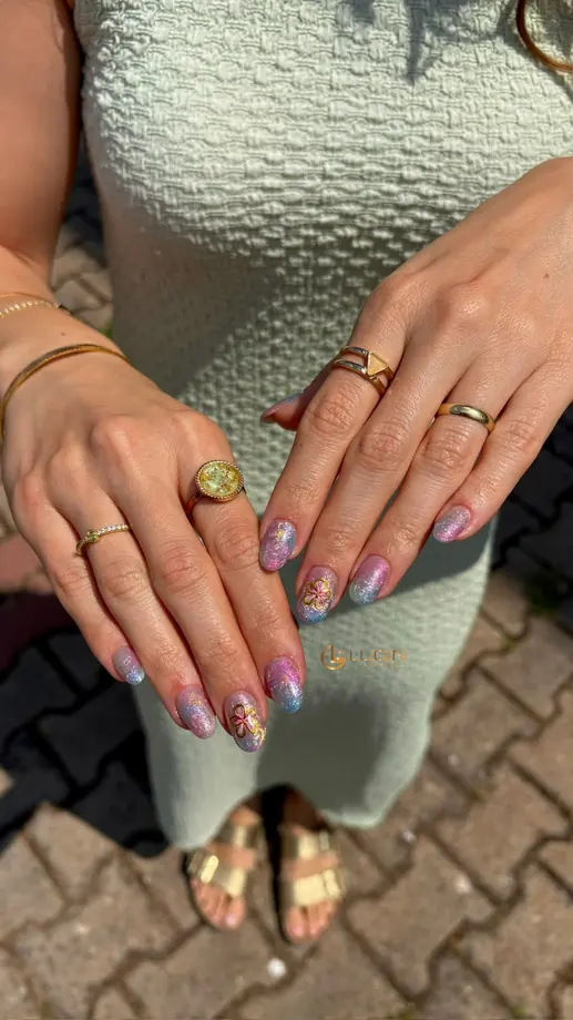 Pembe ve lila tonlu nail art